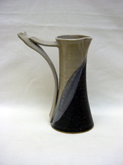 Pichet - D: 9cm  H: 24 cm