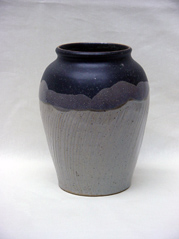 Vase - D: 19cm  H: 34 cm